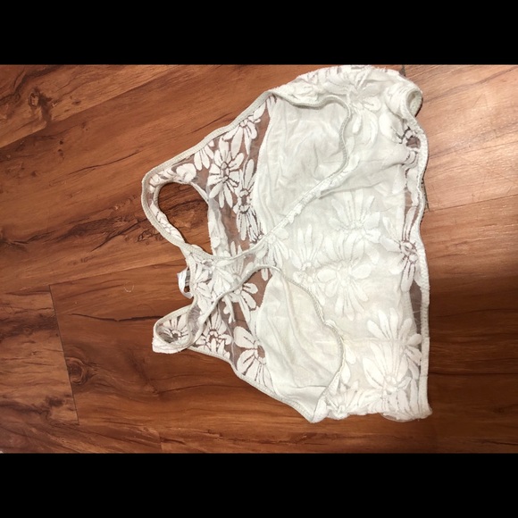 UO Out From Under Bralette - Picture 4 of 6